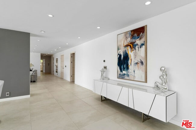 Building Photo - 849 Glenmere Way