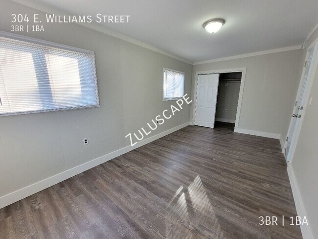Building Photo - 304 E Williams St