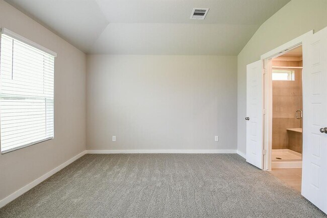 Building Photo - 18743 Etta Pnes Cir