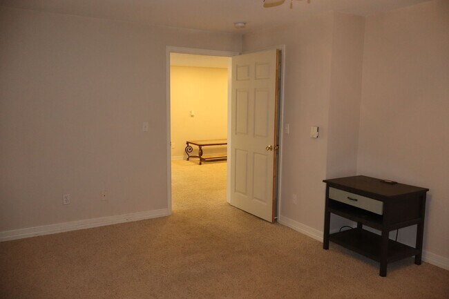 Building Photo - Beautiful 4 Bedroom Fort Collins Home