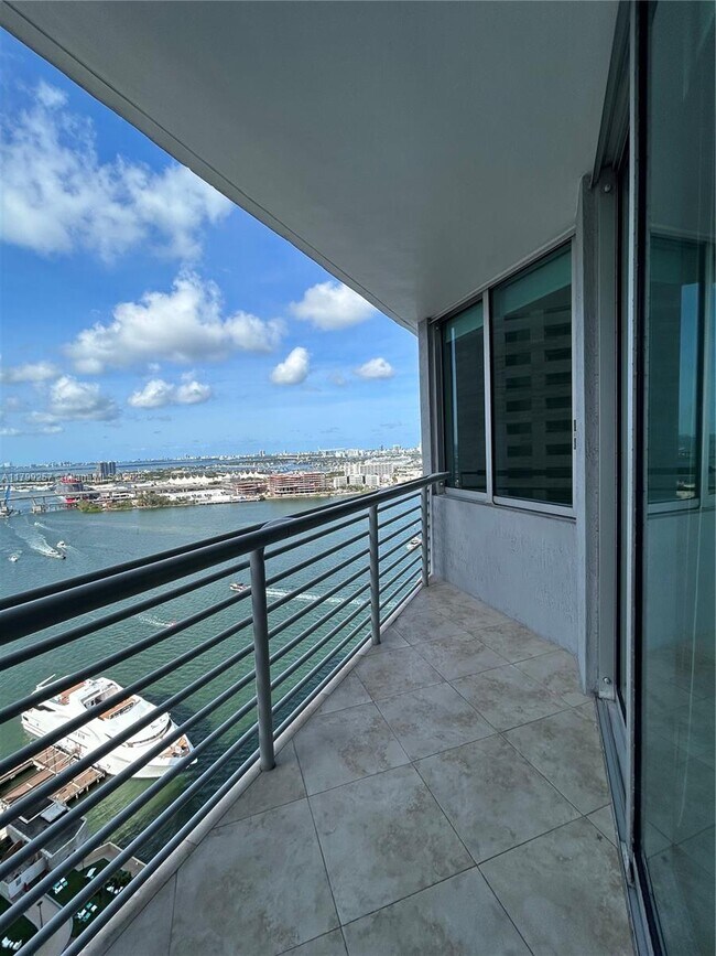 Building Photo - 335 S Biscayne Blvd