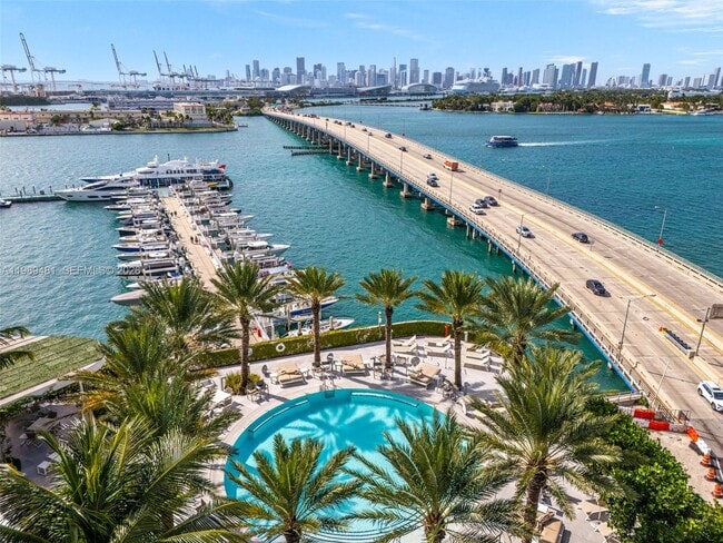 Building Photo - 450 Alton Rd