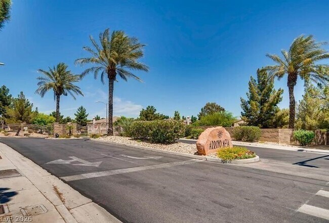 Building Photo - 1623 Cave Spring Dr