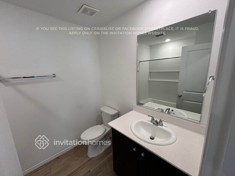 Building Photo - 10616 Sewell Cir