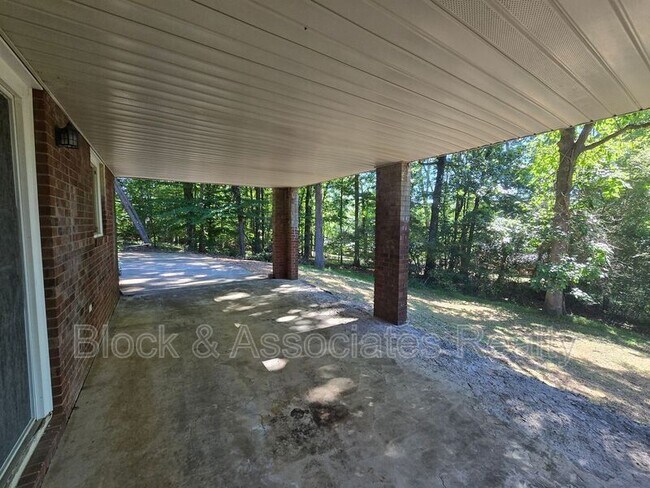 Building Photo - 1194 Ingram Dr