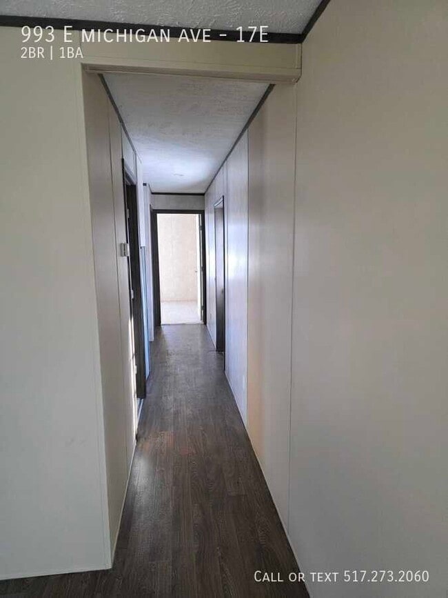 Building Photo - 993 E Michigan Ave