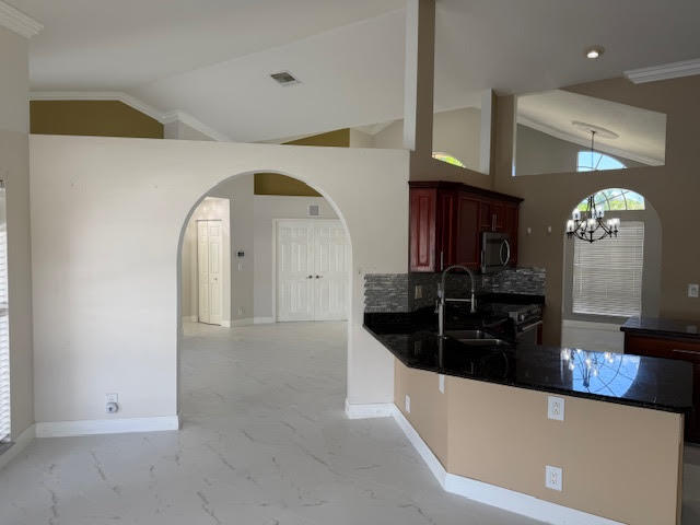 Building Photo - 2962 SW Coastal Terrace