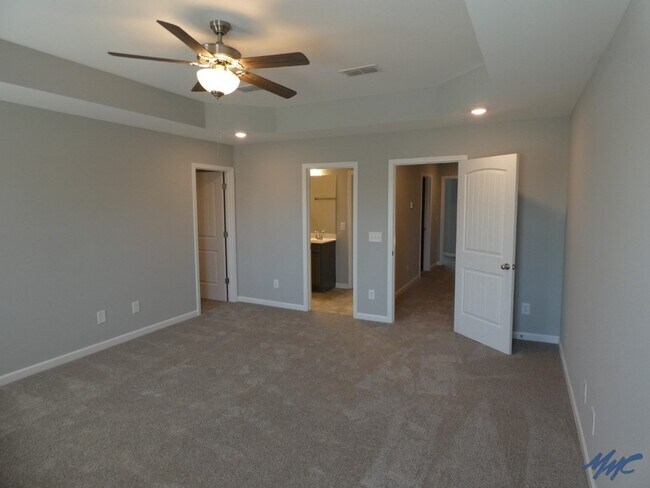 Building Photo - 5707 Dockside Dr
