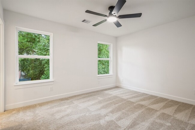 Building Photo - 882 Prosper St