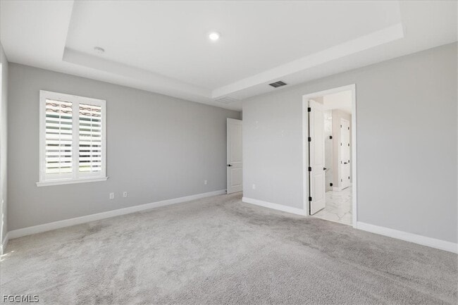 Building Photo - 2038 Grove Dr