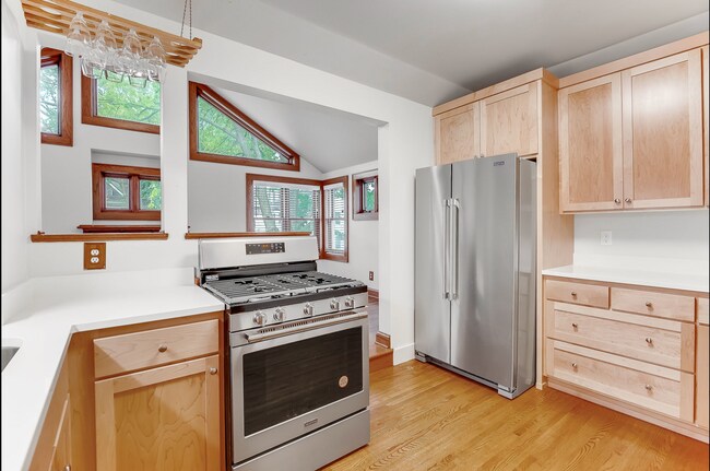 Kitchen - 2316 Fremont Ave S