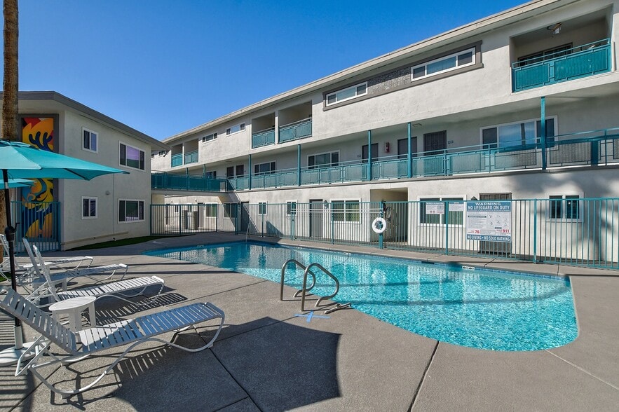 Primary Photo - The Hendrix