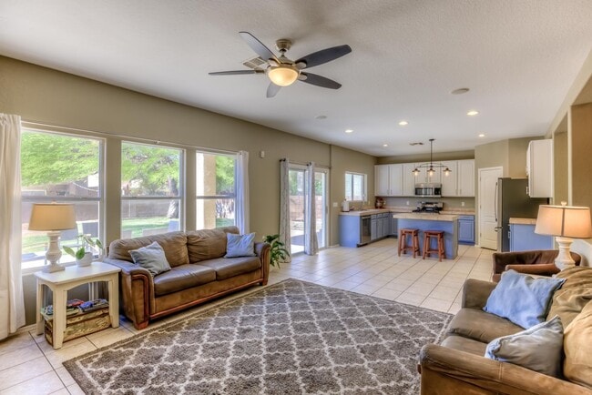 Building Photo - Located in Mesquite Ranch and the Award Wi...