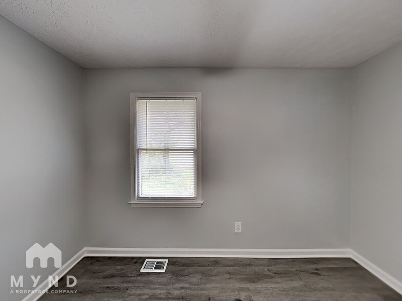 Building Photo - 100 Clifton Dr