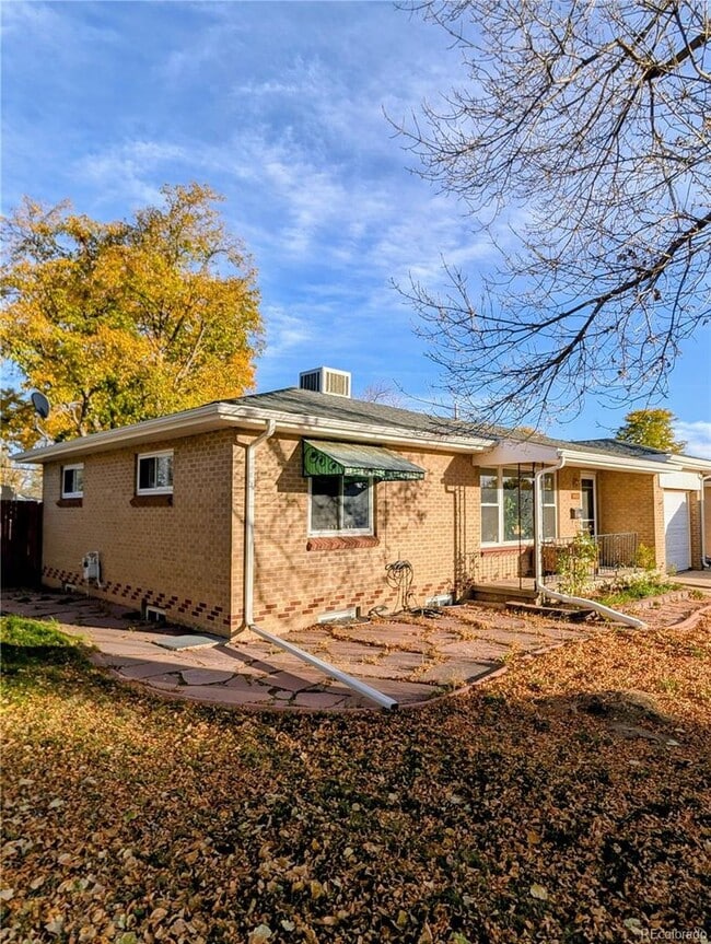 Building Photo - Long Realty & Property Management - 4 Bedr...