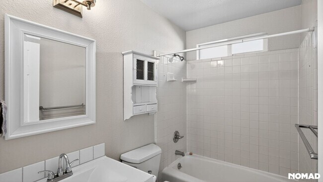 Building Photo - 15431 N 23rd St