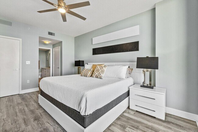 Building Photo - 550 Okeechobee Blvd