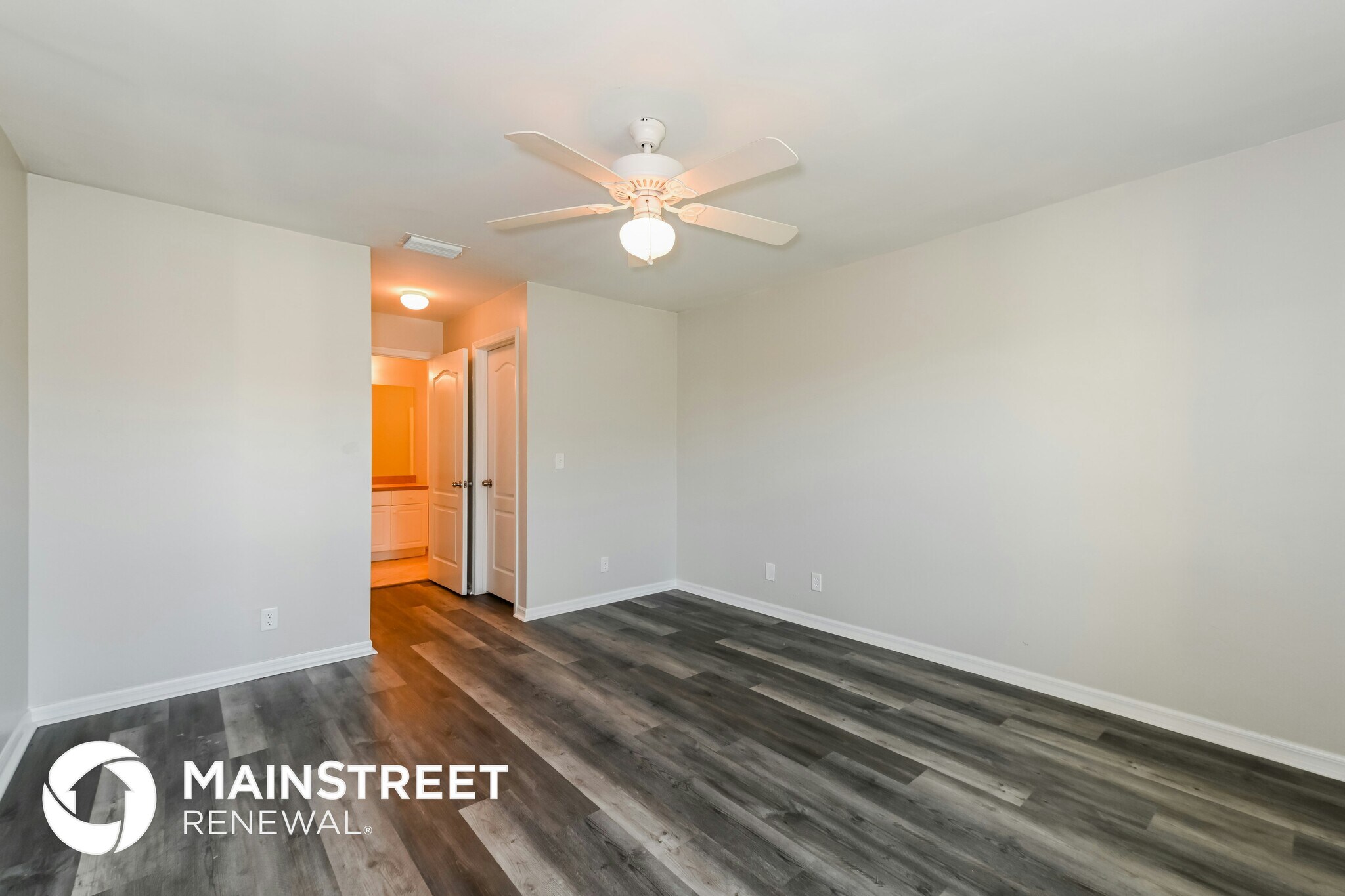 Building Photo - 2428 NE 1st Ave