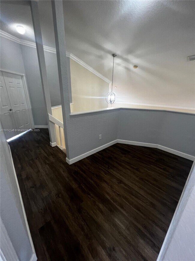 Building Photo - 15640 SW 16th Ct