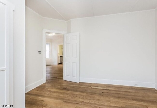 Building Photo - 19 Sylvan Pl