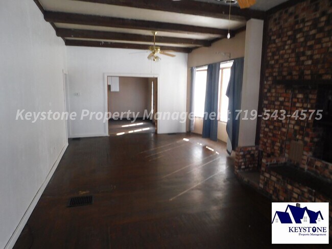 Building Photo - 906 N Glendale Ave