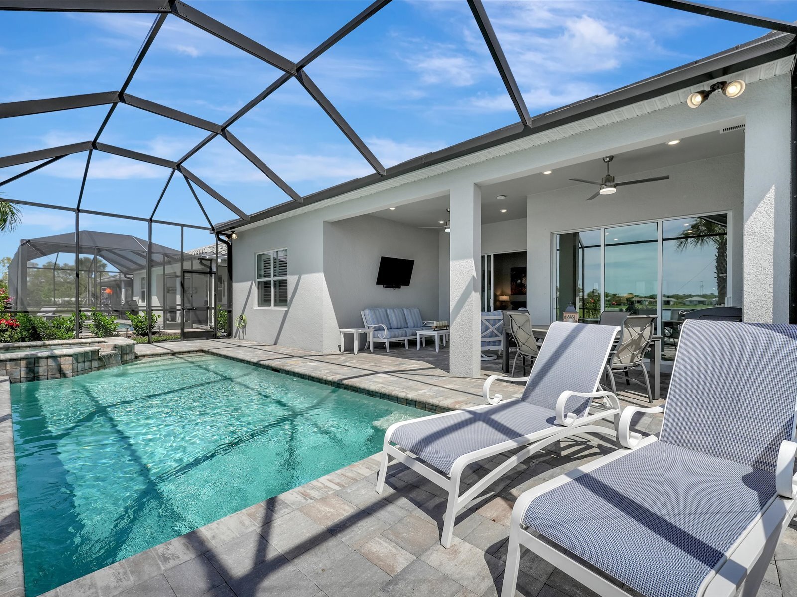 Building Photo - 25509 Royal Tern Ln