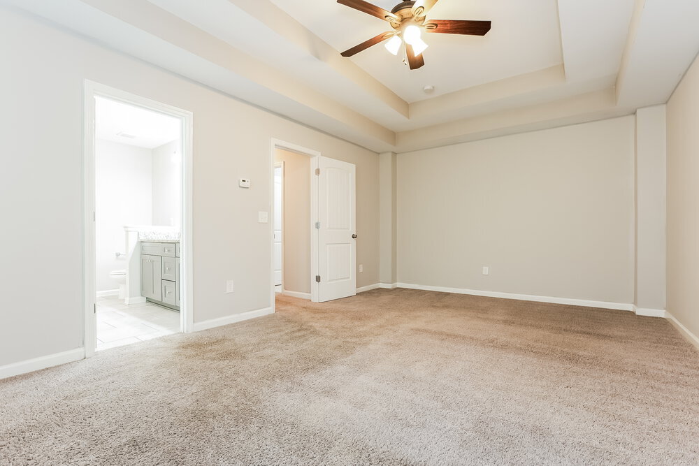 Building Photo - 412 Fieldcrest Dr