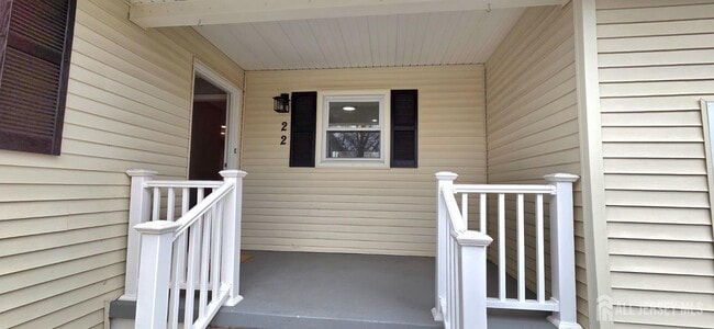 Building Photo - 22 Oak Br Rd