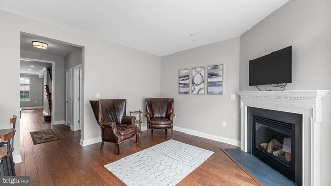 Building Photo - 7674 Maple Lawn Blvd