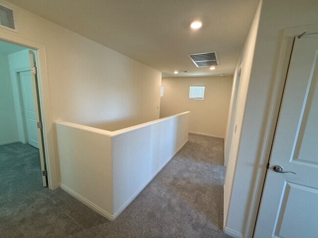 Building Photo - 10415 Ricordi St