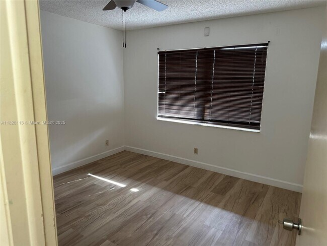 Building Photo - 6575 W Oakland Park Blvd