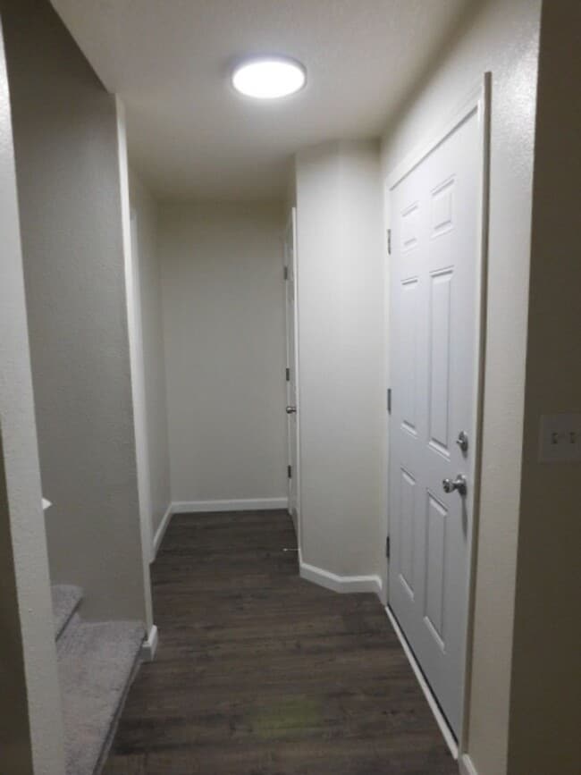 Building Photo - 3Bd/2.5Ba Two Story House - Available Soon!