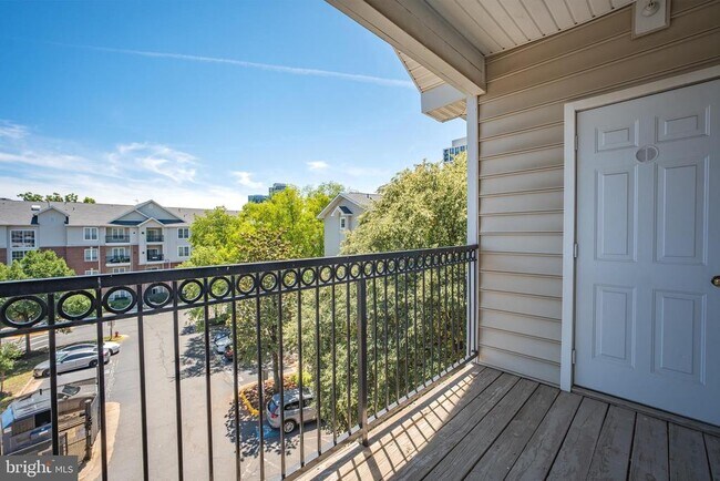 Building Photo - 1580 Spring Gate Dr.