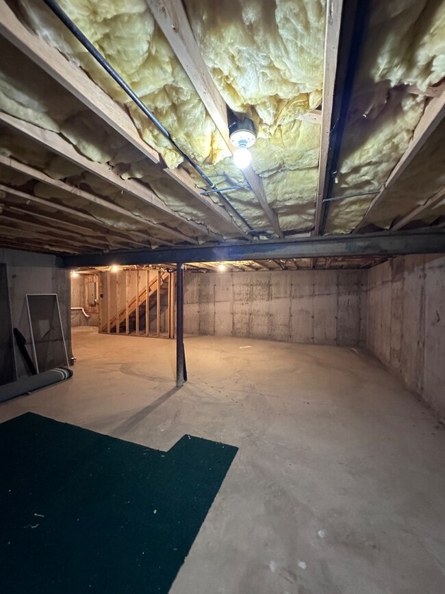 Building Photo - 11 Sand Hollow Dr