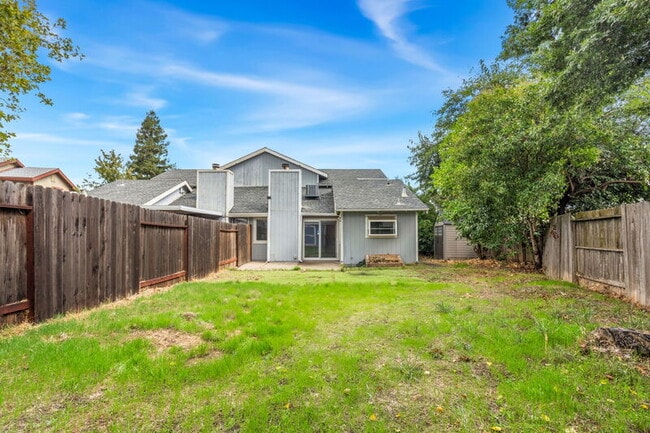 Building Photo - 9417 Aizenberg Cir