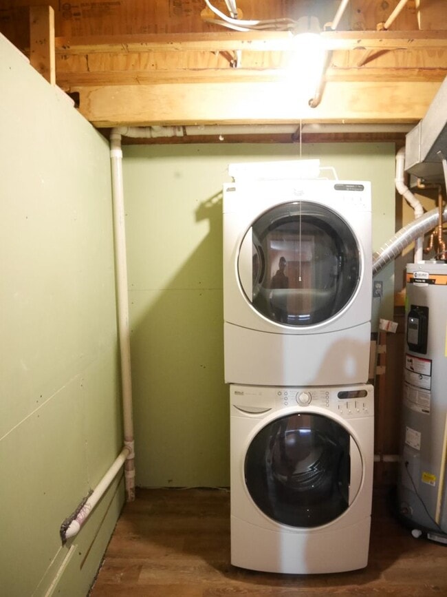 Building Photo - 4 Bedroom Townhome- Silver Spring, MD