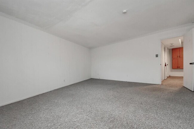 Building Photo - 11525 Burdine St