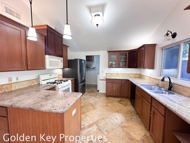 Building Photo - Remodeled single-level home in Peacock Hills (55+ Community)
