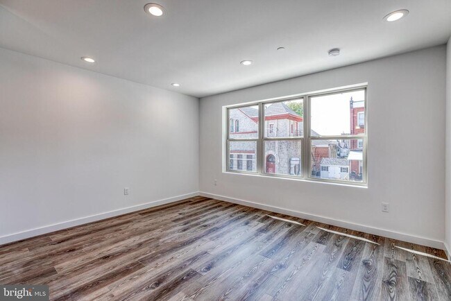 Building Photo - 751 N 43rd St