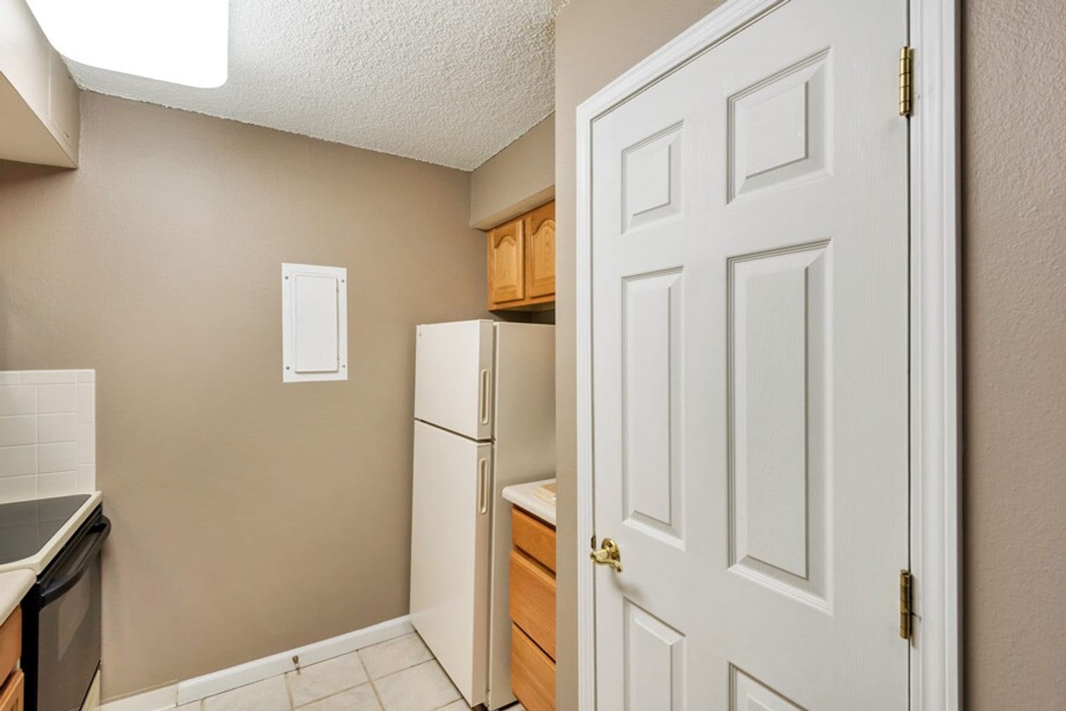 Building Photo - 1405 Curtis Street