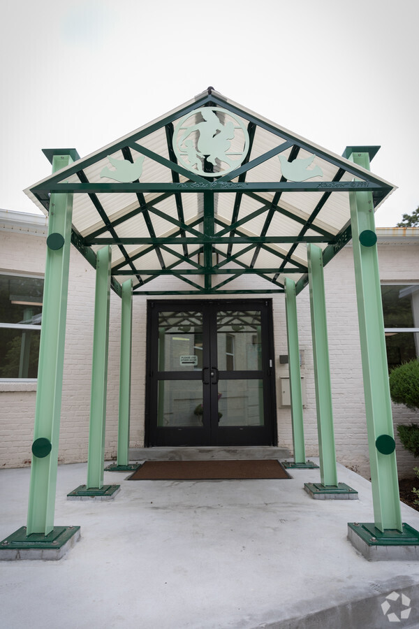 Building Photo - Crossway Community