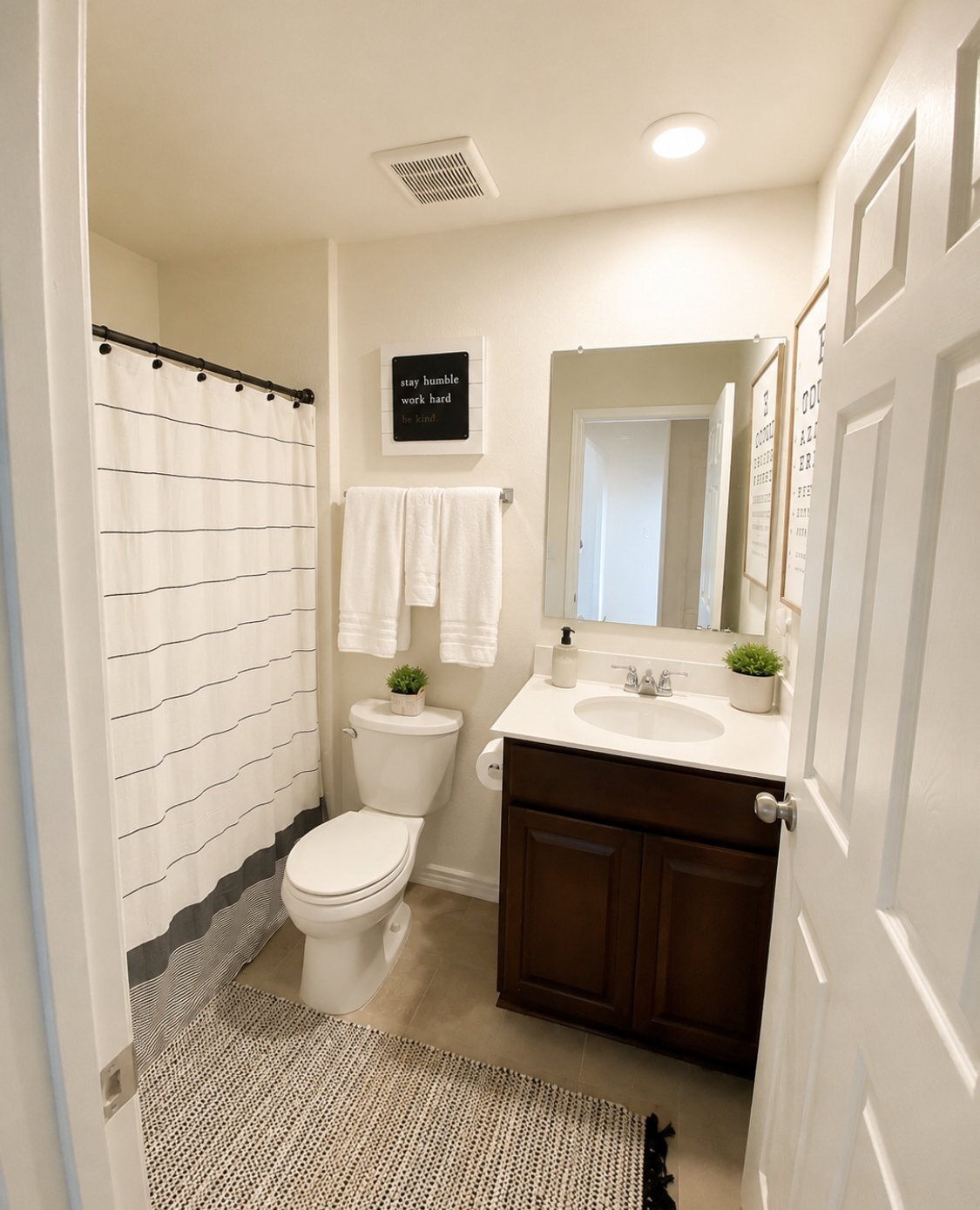 Building Photo - 864 Sweetgrass