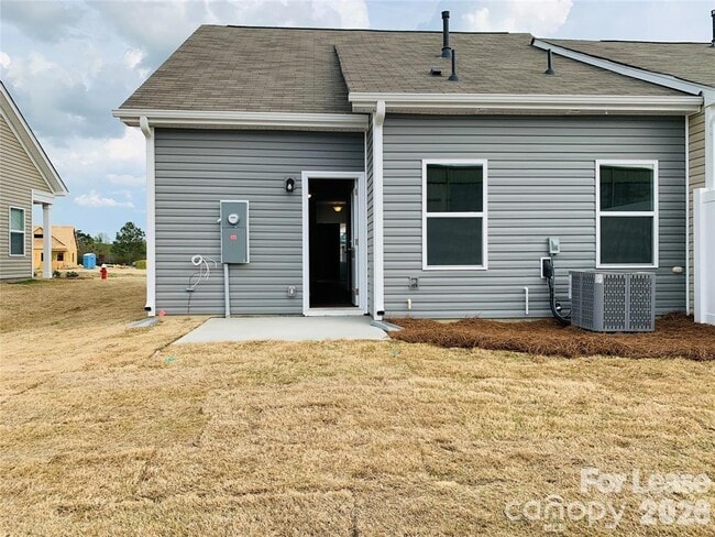 Building Photo - 202 Canina Ln