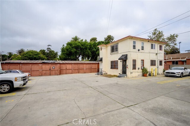 Building Photo - 1641 S Catalina St