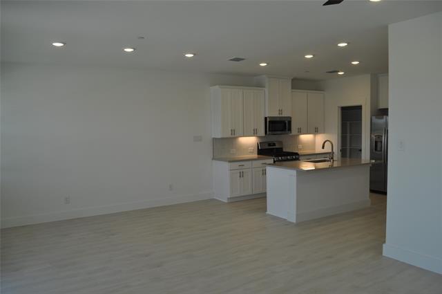 Building Photo - 2520 Red Tailed Hawk Ln