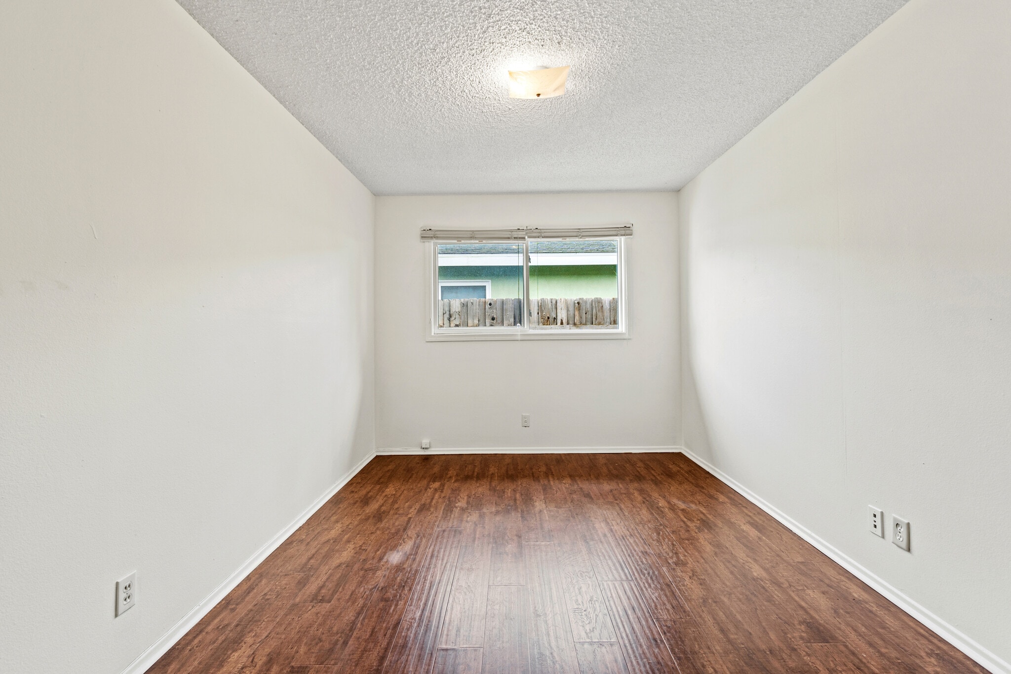 Building Photo - 3341 Porter Ln