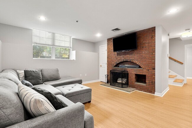 Building Photo - 2277 Massachusetts Ave