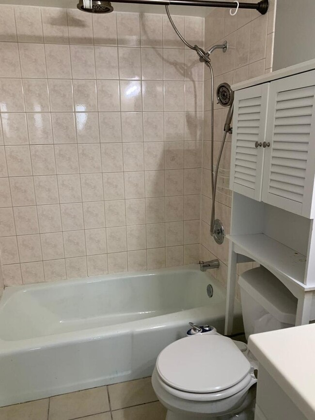 Building Photo - 9445 Kenton Ave