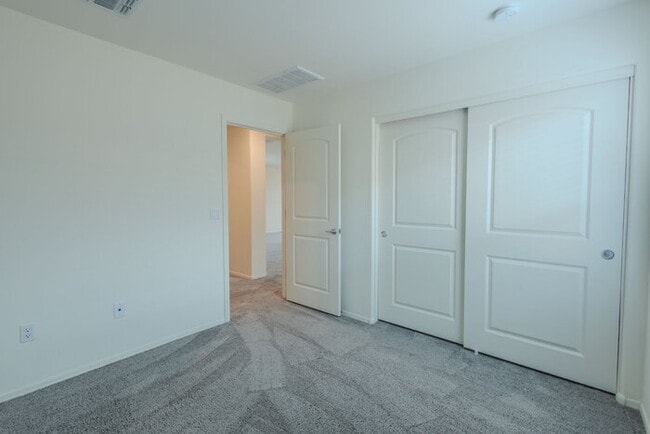 Building Photo - Rancho Sahuarita New Home