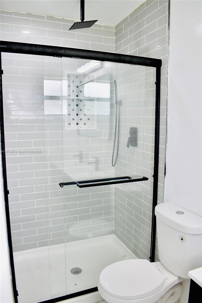 Building Photo - 2280 SW 43rd Ave